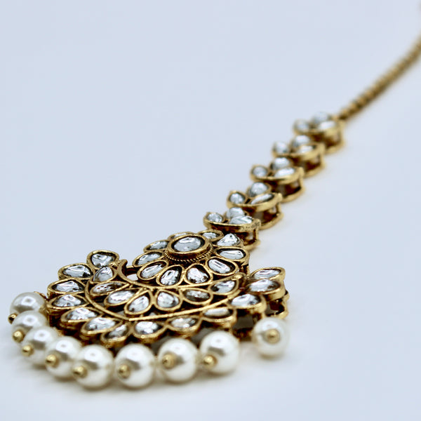 Traditional Kundan and Faux Pearl Teeka - E519