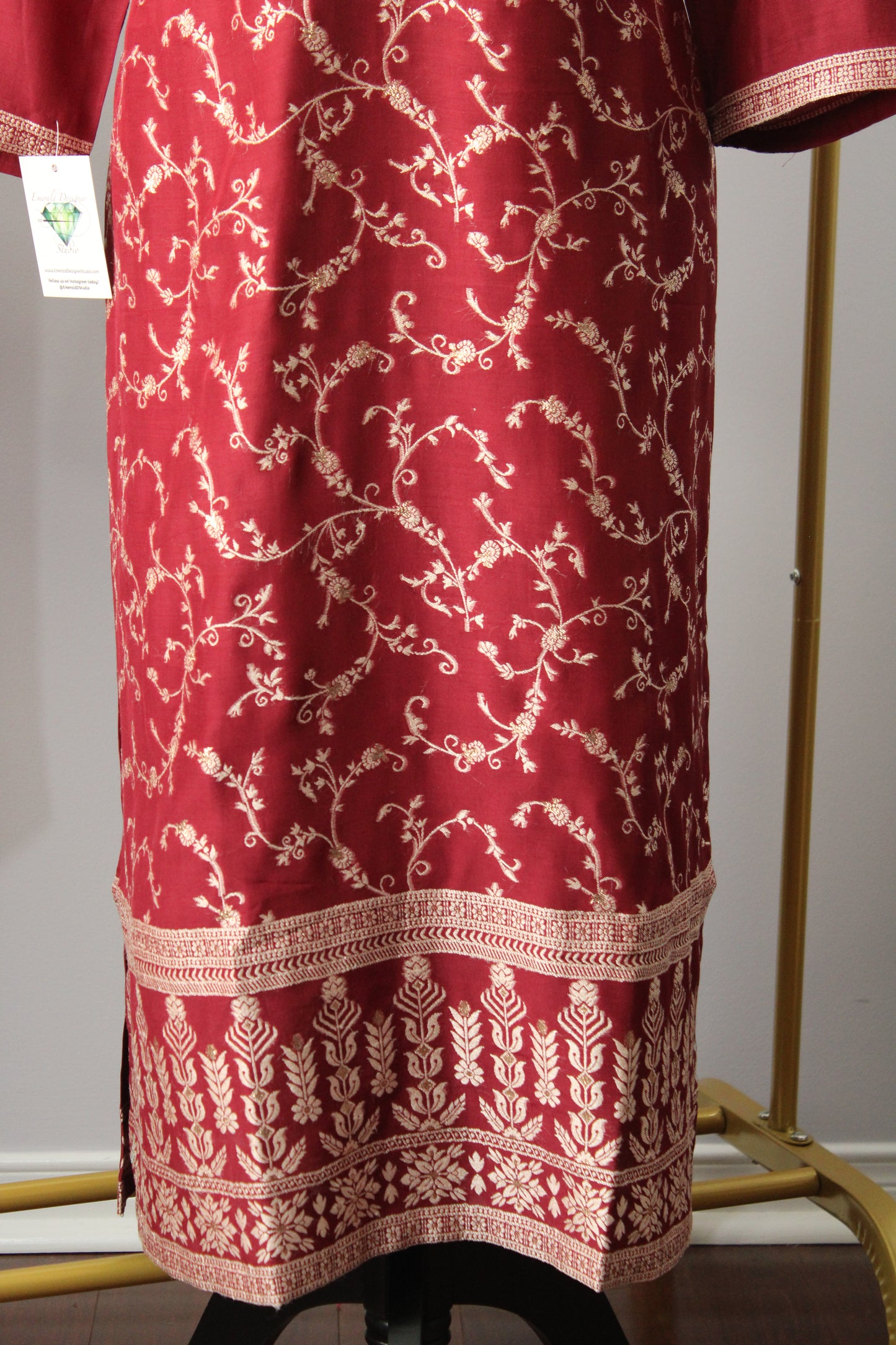 کرمسن ریگالیا