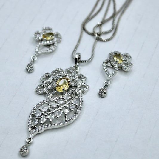 Oval and Marquis Cut Cubic Zirconia Pendant Set - E2291