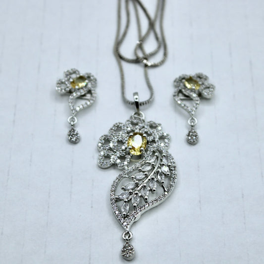 Oval and Marquis Cut Cubic Zirconia Pendant Set - E2291