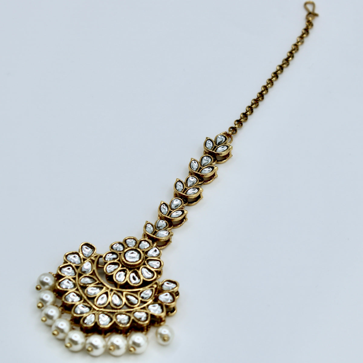 Traditional Kundan and Faux Pearl Teeka - E519
