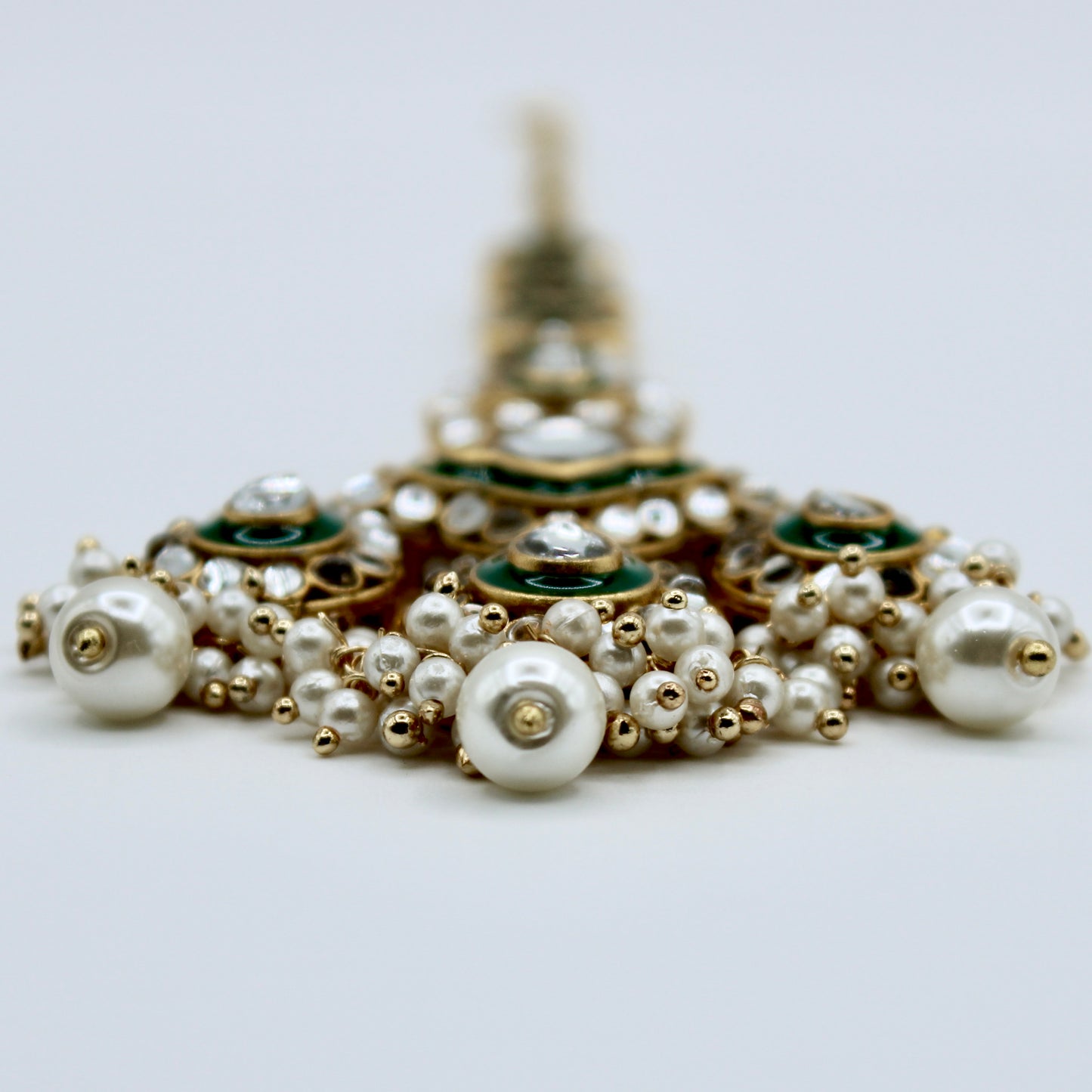 Traditional Kundan and Faux Pearl Teeka - E520