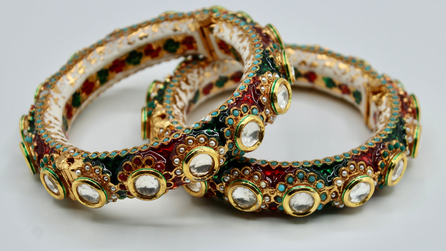 Meena Kari and Kundan Kada - E2221