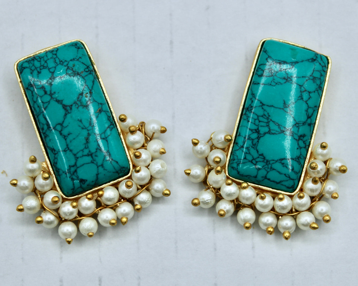 Traditional Faux Pearl Studs - E2315