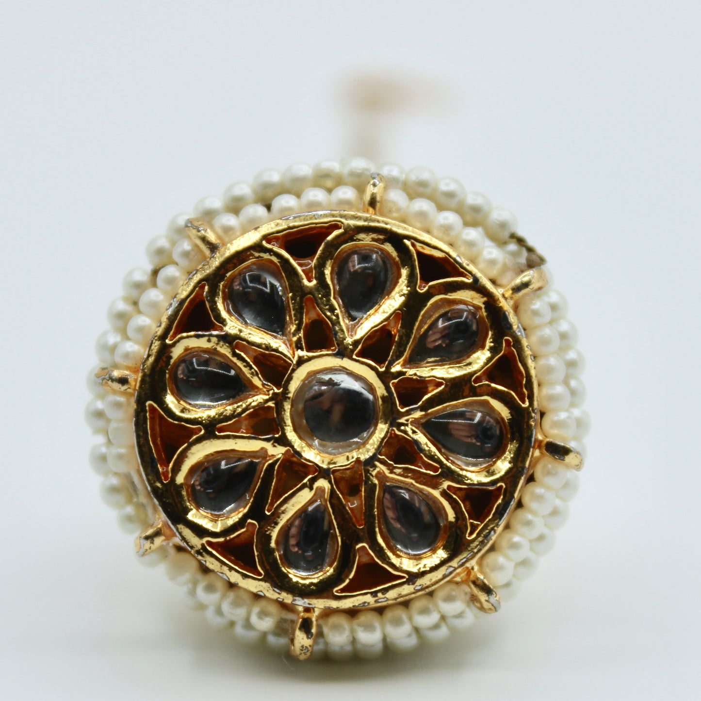 Kundan Rajistani Teeka with Bead Detailing - E529