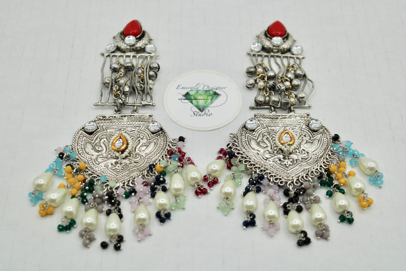 Oxidized Kundan Earrings With Crystals and Faux Pearls - E1256