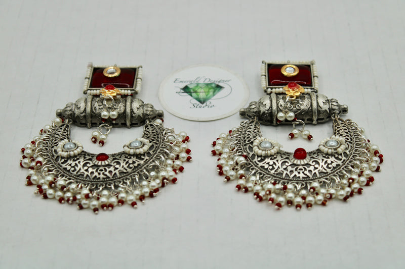 Oxidized Kundan Earrings With Faux Pearl - E1263