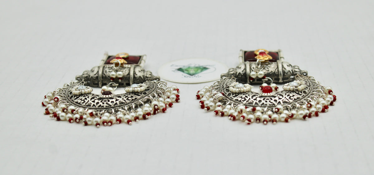 Oxidized Kundan Earrings With Faux Pearl - E1263