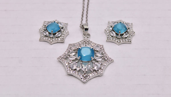 Oval-Cut Cubic Zirconia Pendant Set - E779