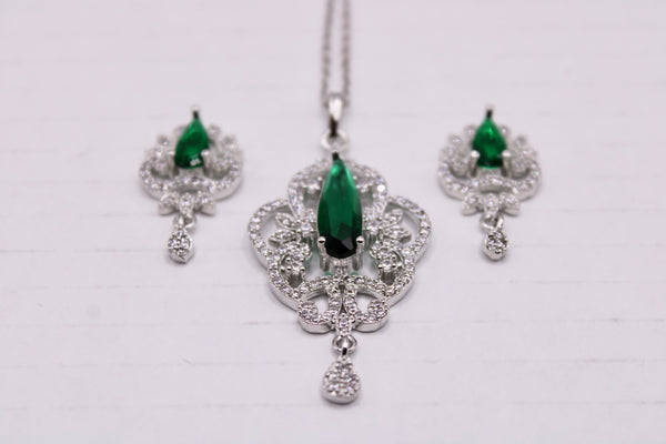 Cubic Zirconia Pendant Set - E872