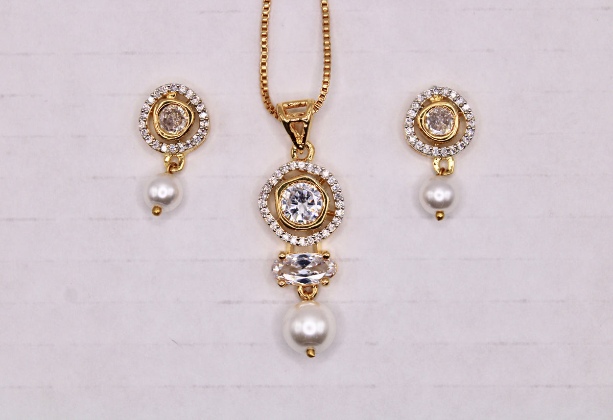 Cubic Zirconia and Faux Pearl Pendant Set - E1208