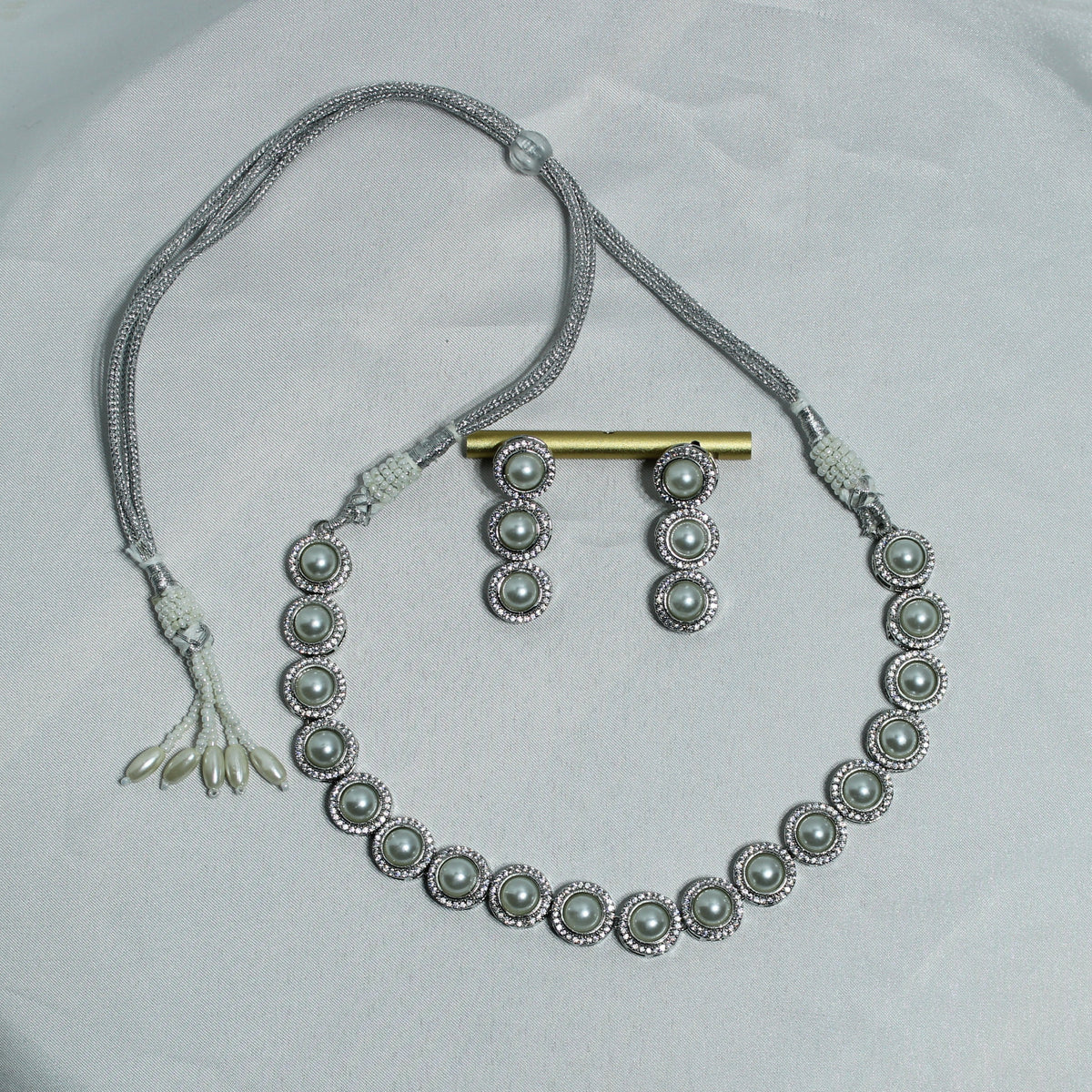 Faux Pearl Necklace Set - E796