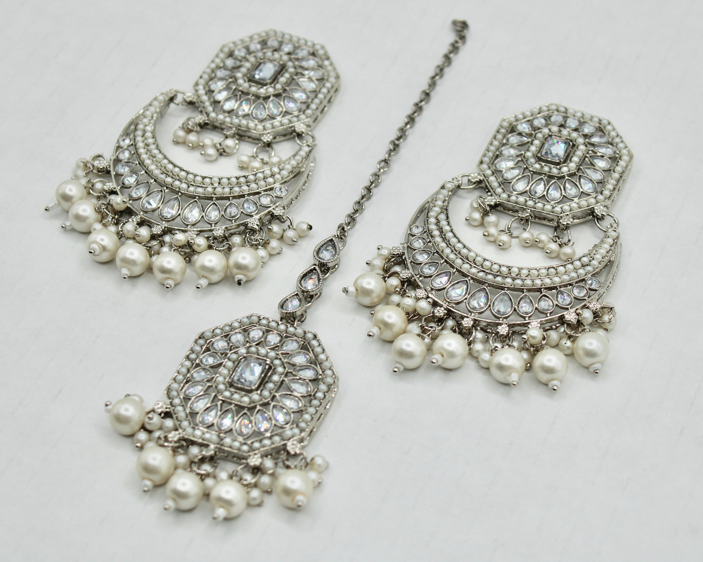 Cubic Zirconia and Faux Pearl Teeka Set - E1333
