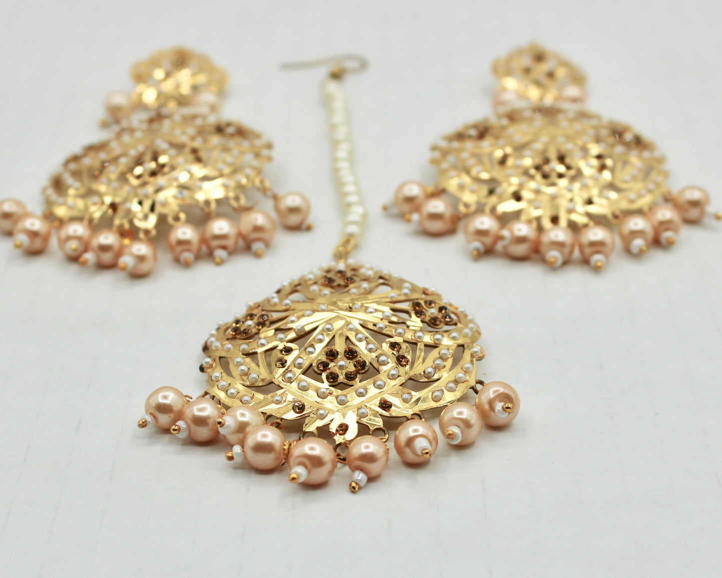 Punjabi Teeka Set With Faux Pearls - E1331