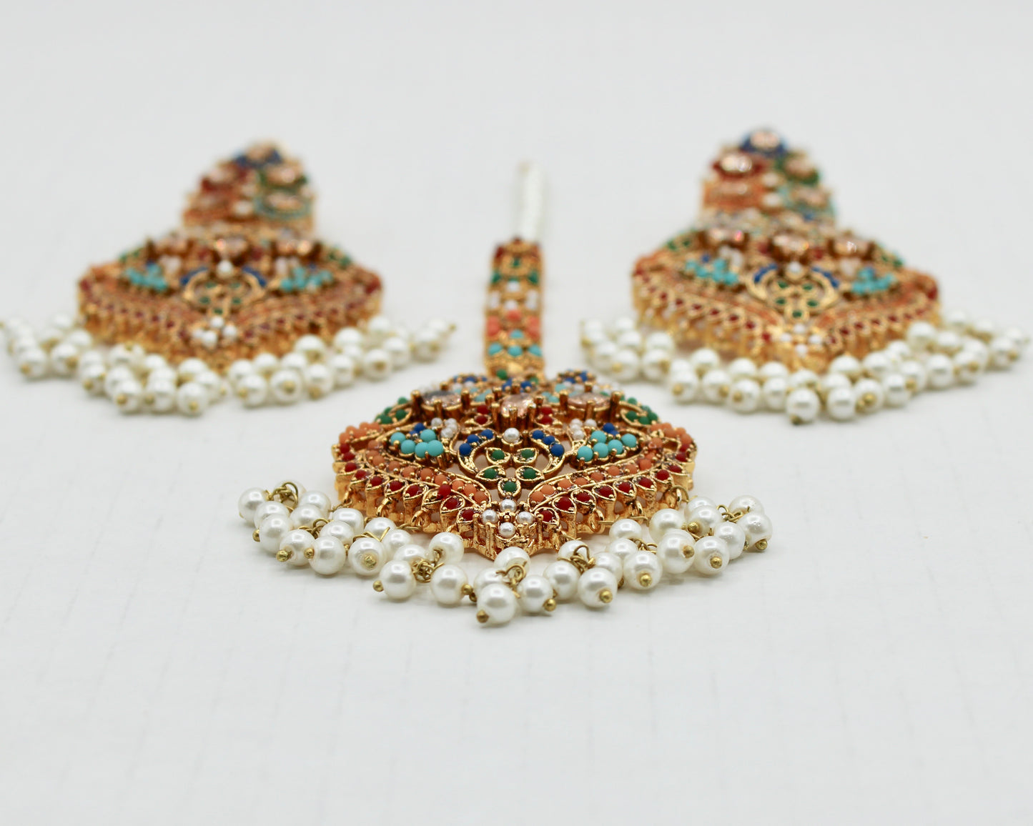 Nauratan and Faux Pearl Teeka Set - E1330