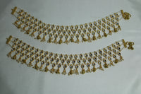 Faux Kundan And Pearl Anklet - E859