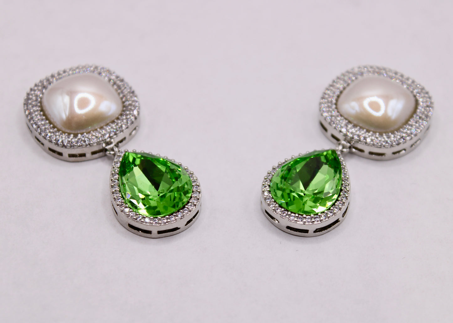 Pear-Cut Cubic Zirconia and Faux Pearl Earrings - E7082