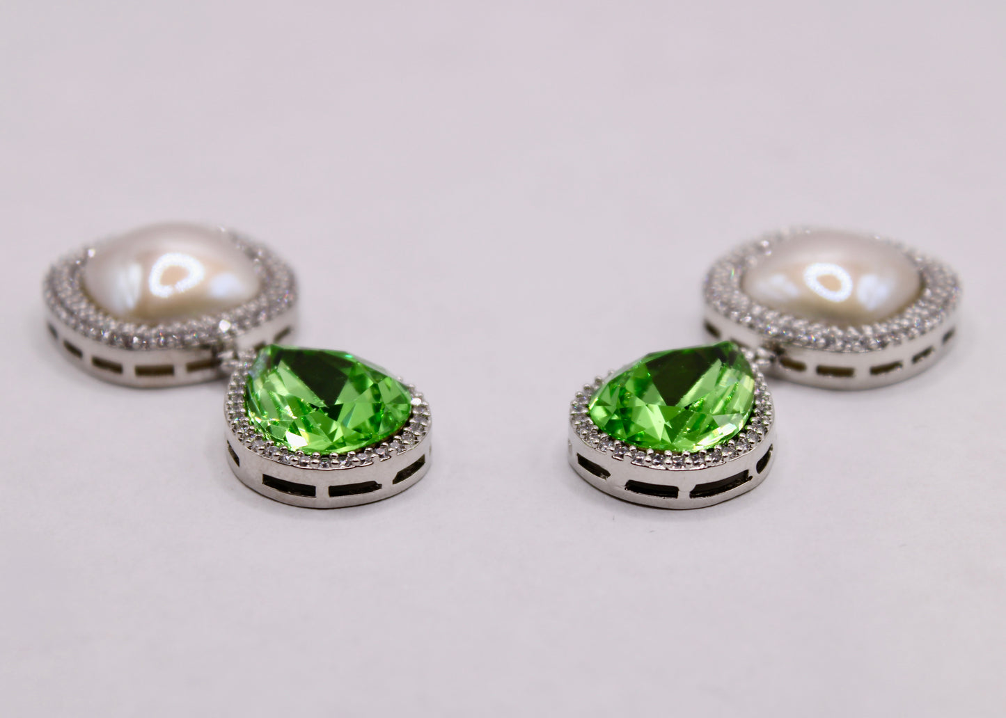 Pear-Cut Cubic Zirconia and Faux Pearl Earrings - E7082