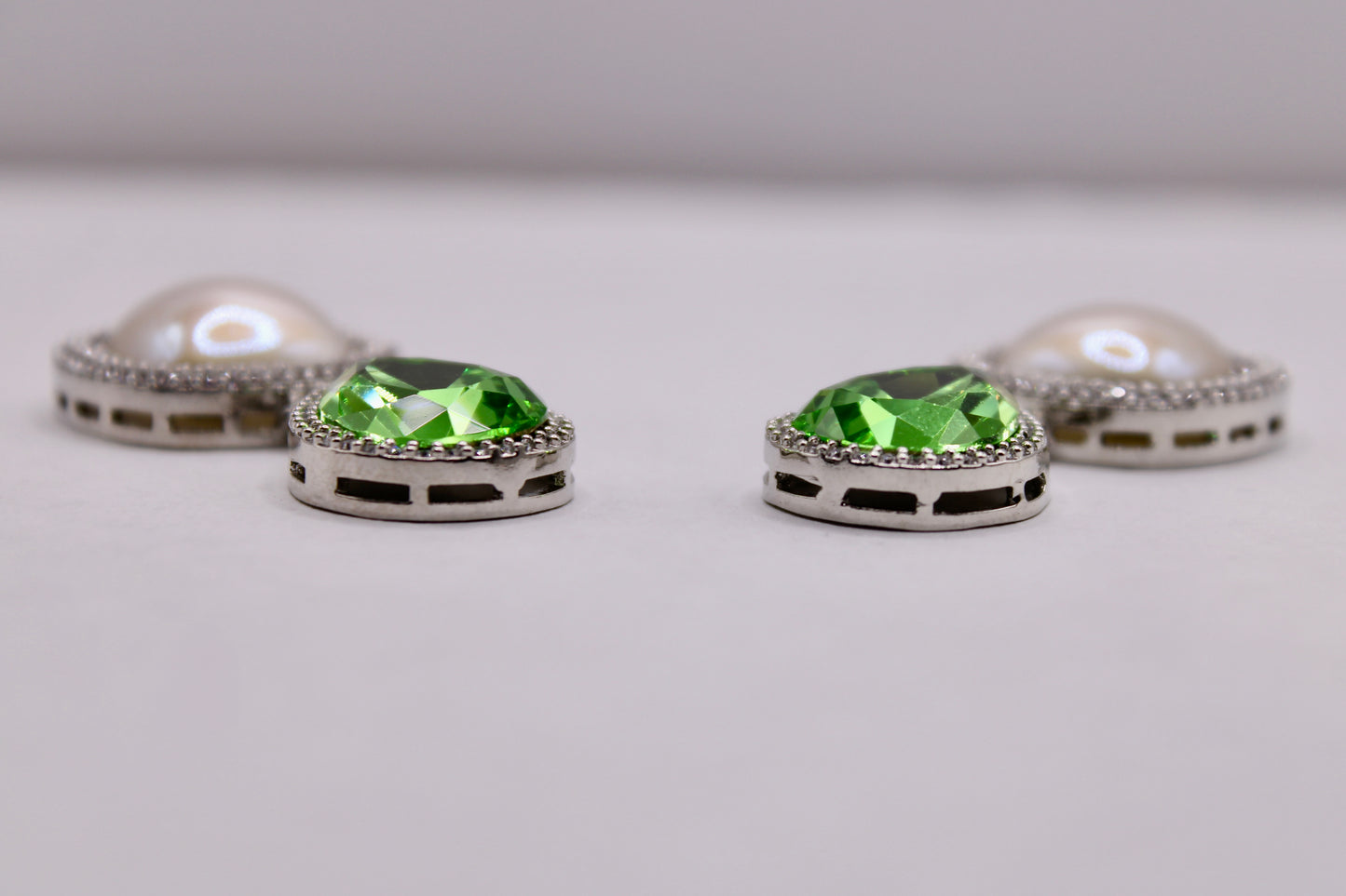 Pear-Cut Cubic Zirconia and Faux Pearl Earrings - E7082