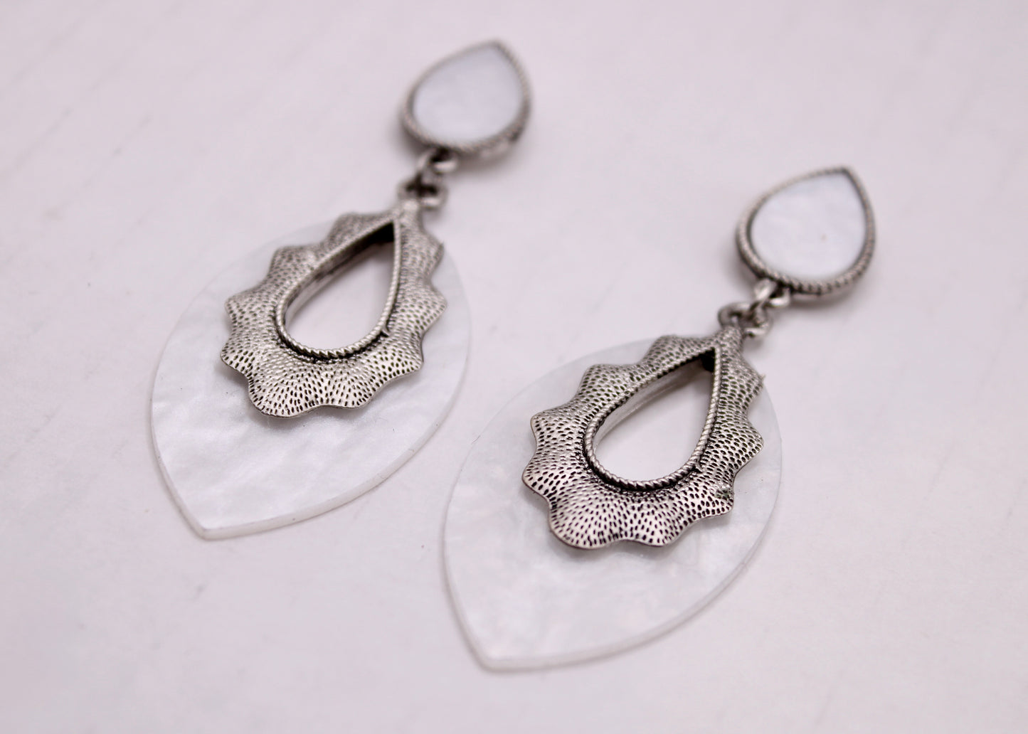 Minimalistic Faux Opal Earrings - E7072