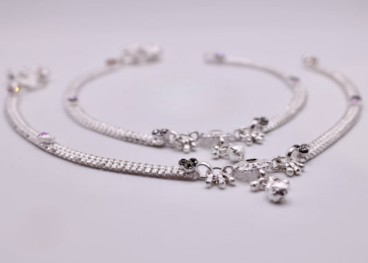 Minimalist Heart Appliqué Anklet - E7065