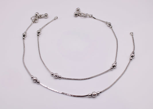 Minimalist Anklet with Appliqués - E7054