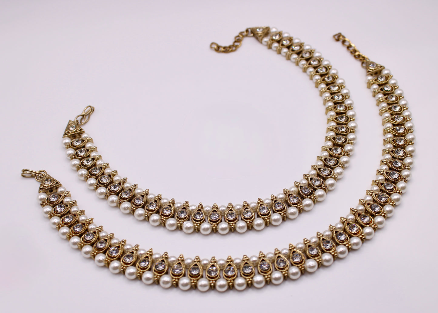 Traditional Faux Pearl and Cubic Zirconia Anklet - E7049