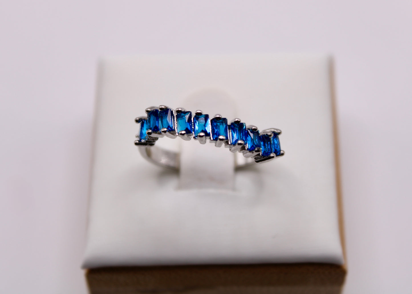 Cubic Zirconia Curved Band Ring - E7037