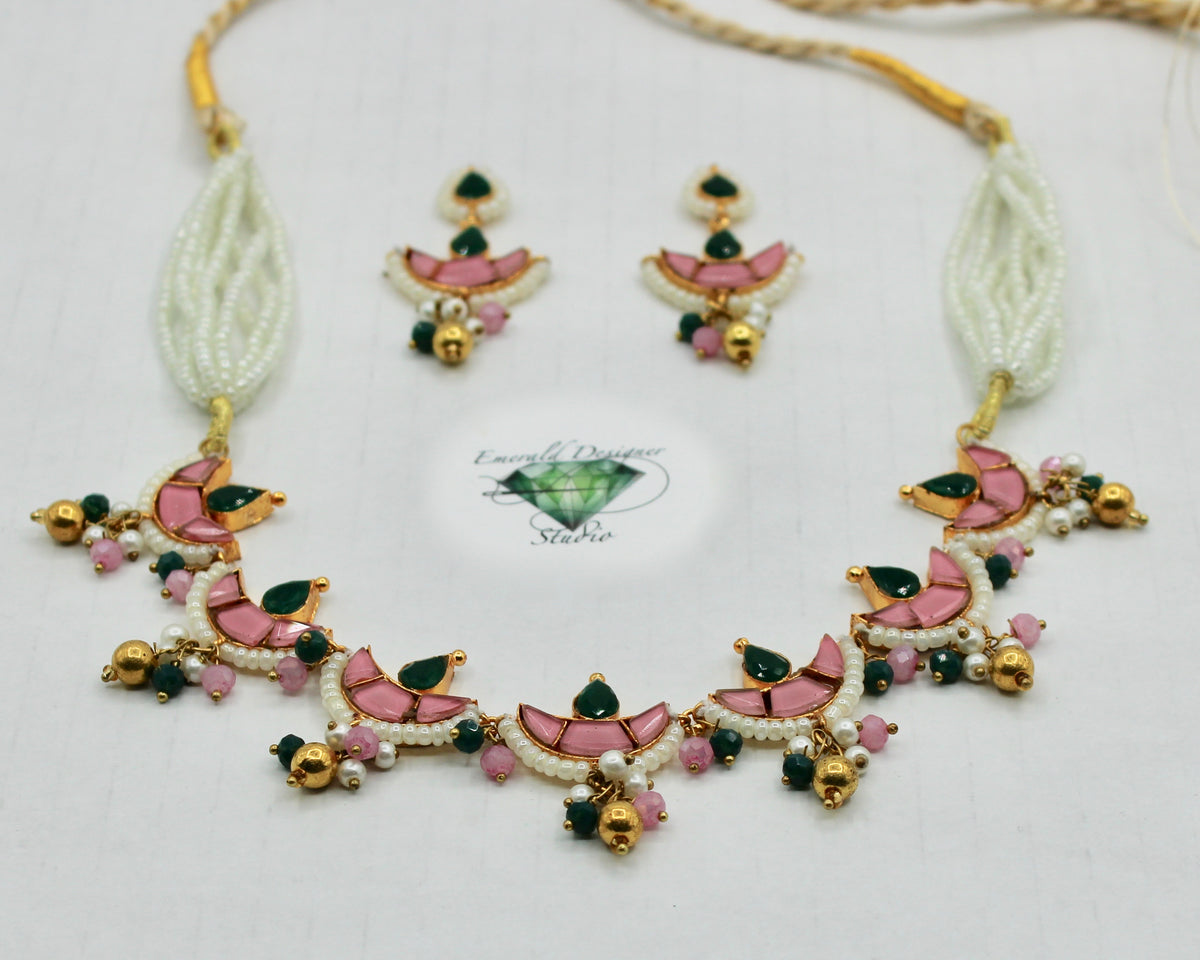 Emerald and Faux Pearl Necklace Set - E2510