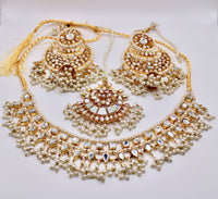 Sheesha Kundan And Faux Pearl Necklace Set - E1222