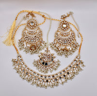 Sheesha Kundan And Faux Pearl Necklace Set - E1222