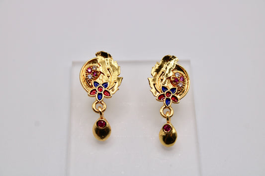 Gold-Tone Earrings With Stone Detailing - E1232