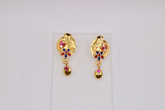 Gold-Tone Earrings With Stone Detailing - E1232