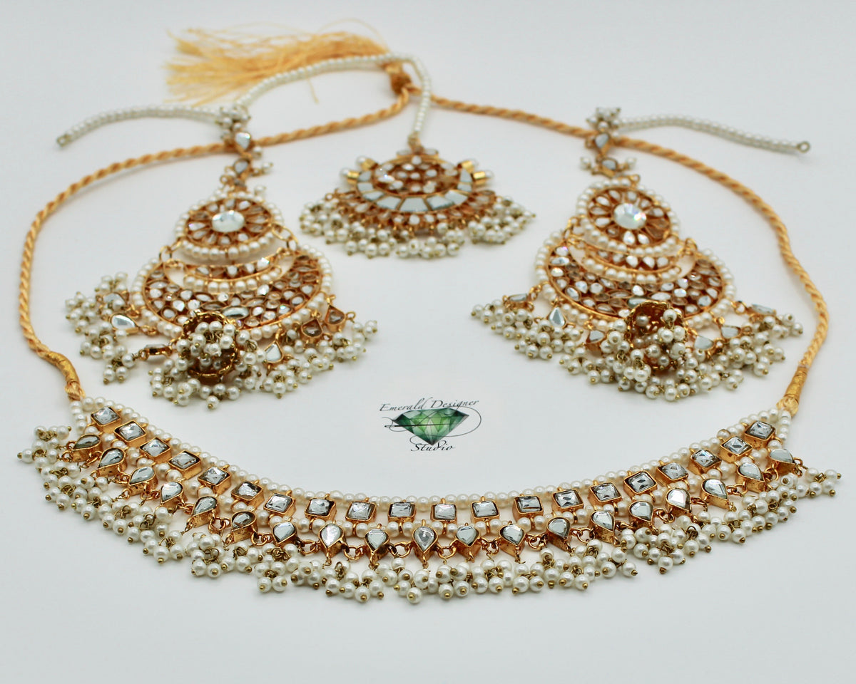 Sheesha Kundan and Faux Pearl Necklace - E2509