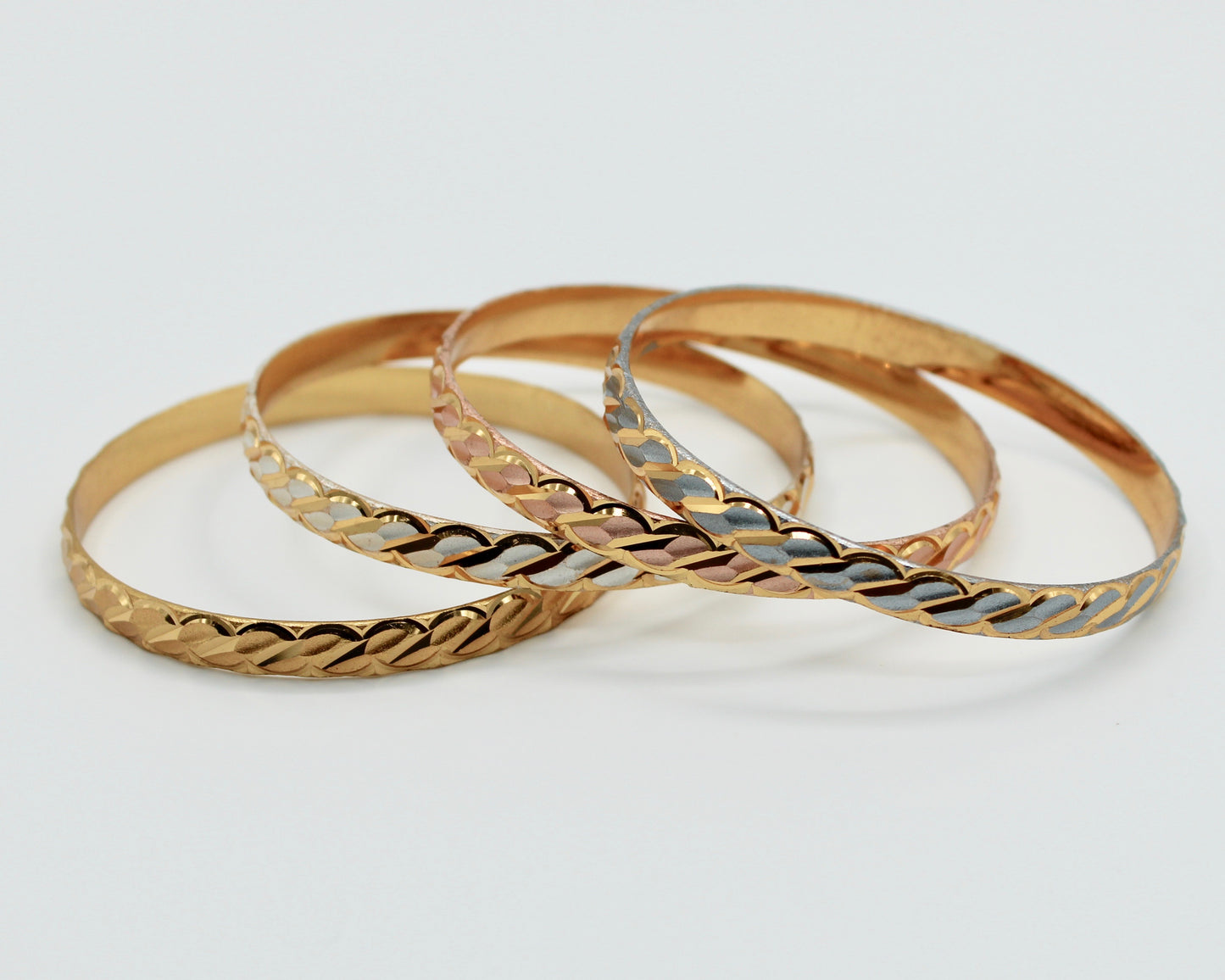 Multicolour Gold Plated Scallop-Detailed Bangle Set - E1904