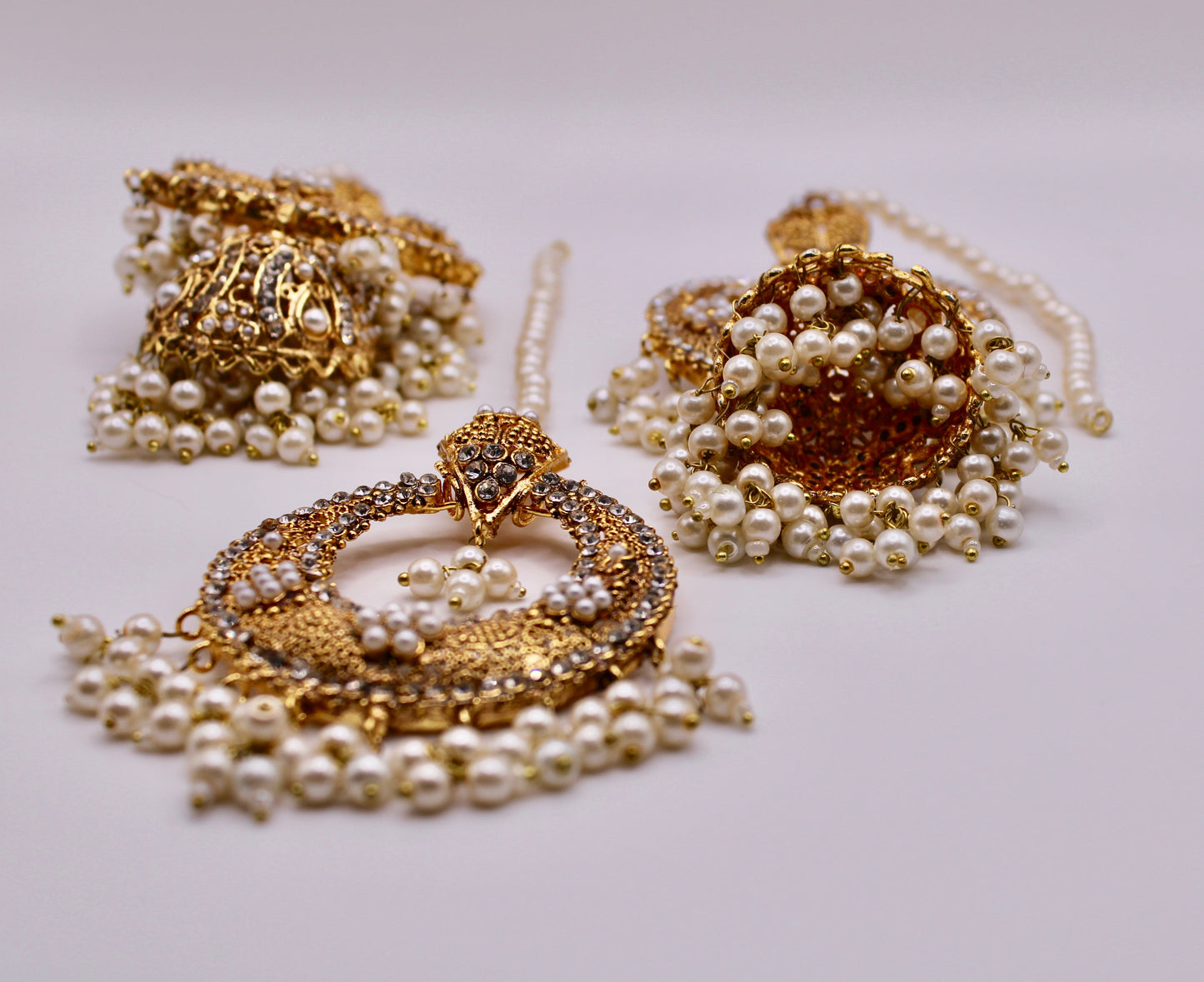 Cubic Zirconia Teeka Set with Faux Pearls - E102