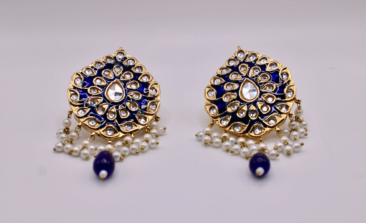 Hand-Made Thappa Kundan Earrings - E229