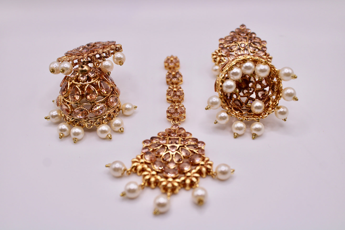 Cubic Zirconia and Faux Pearl Teeka Set - E106