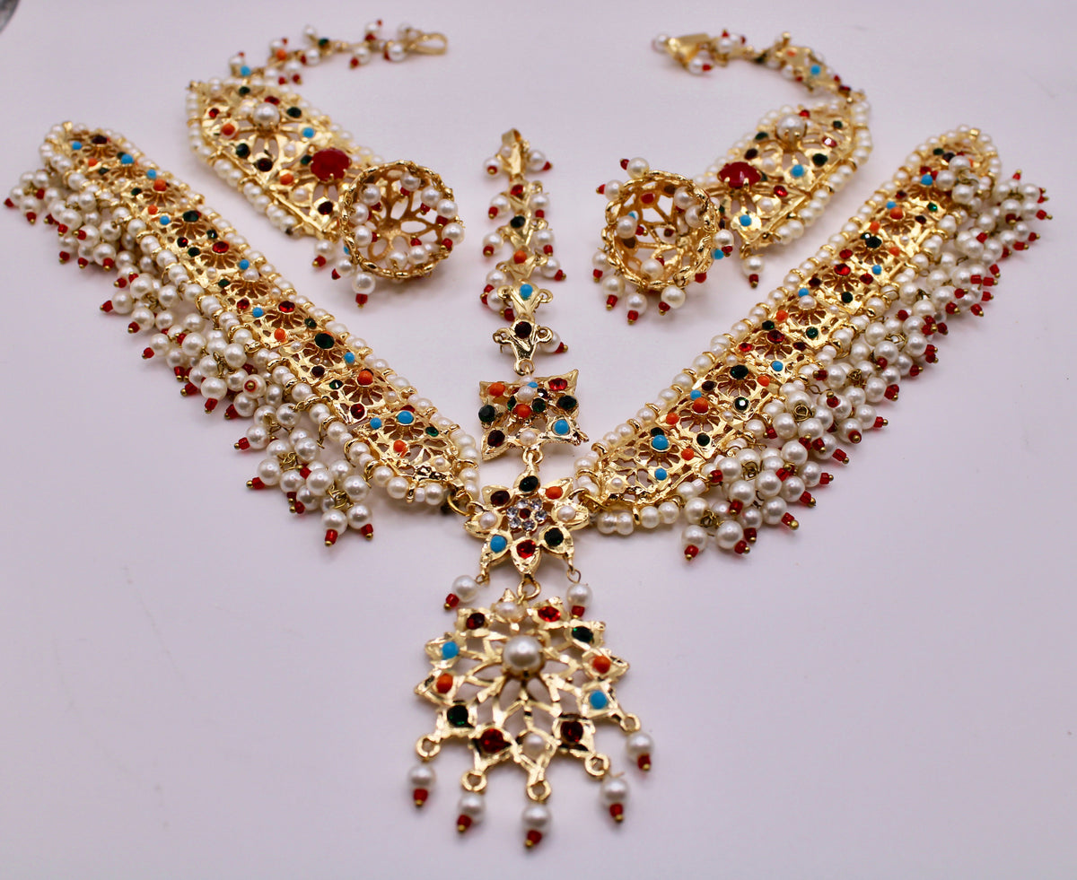 Hyderabadi Mathha Pati and Earring Set - E1181