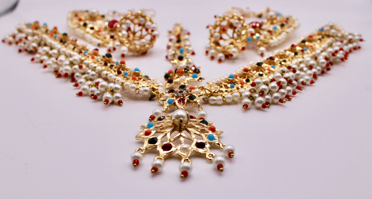 Hyderabadi Mathha Pati and Earring Set - E1181