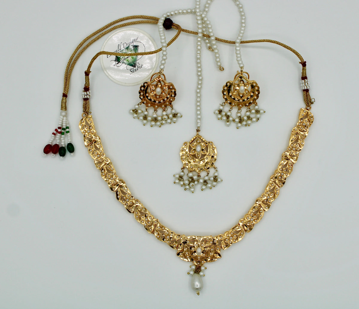 Traditional Gold-Plated Necklace Set - E114
