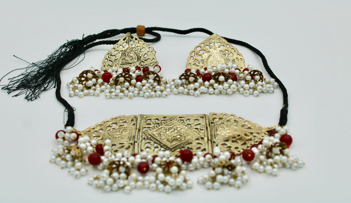 Oxidized Choker Set with Beads and Faux Pearls - E117