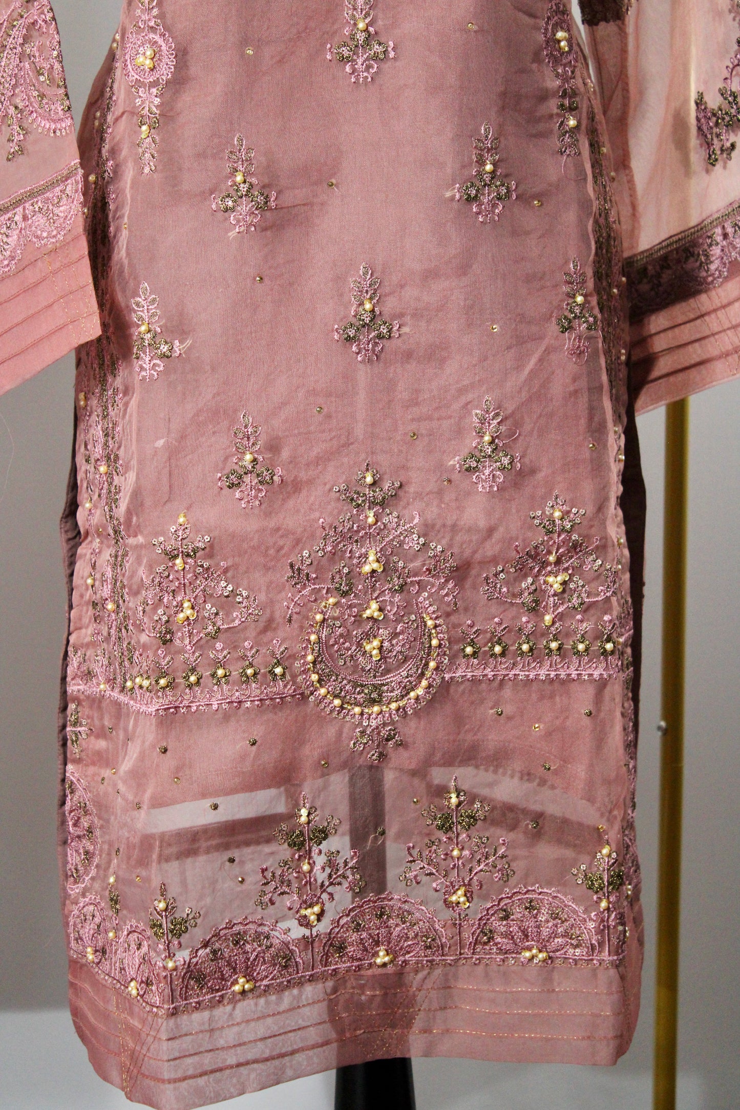 Ruhina - E2001