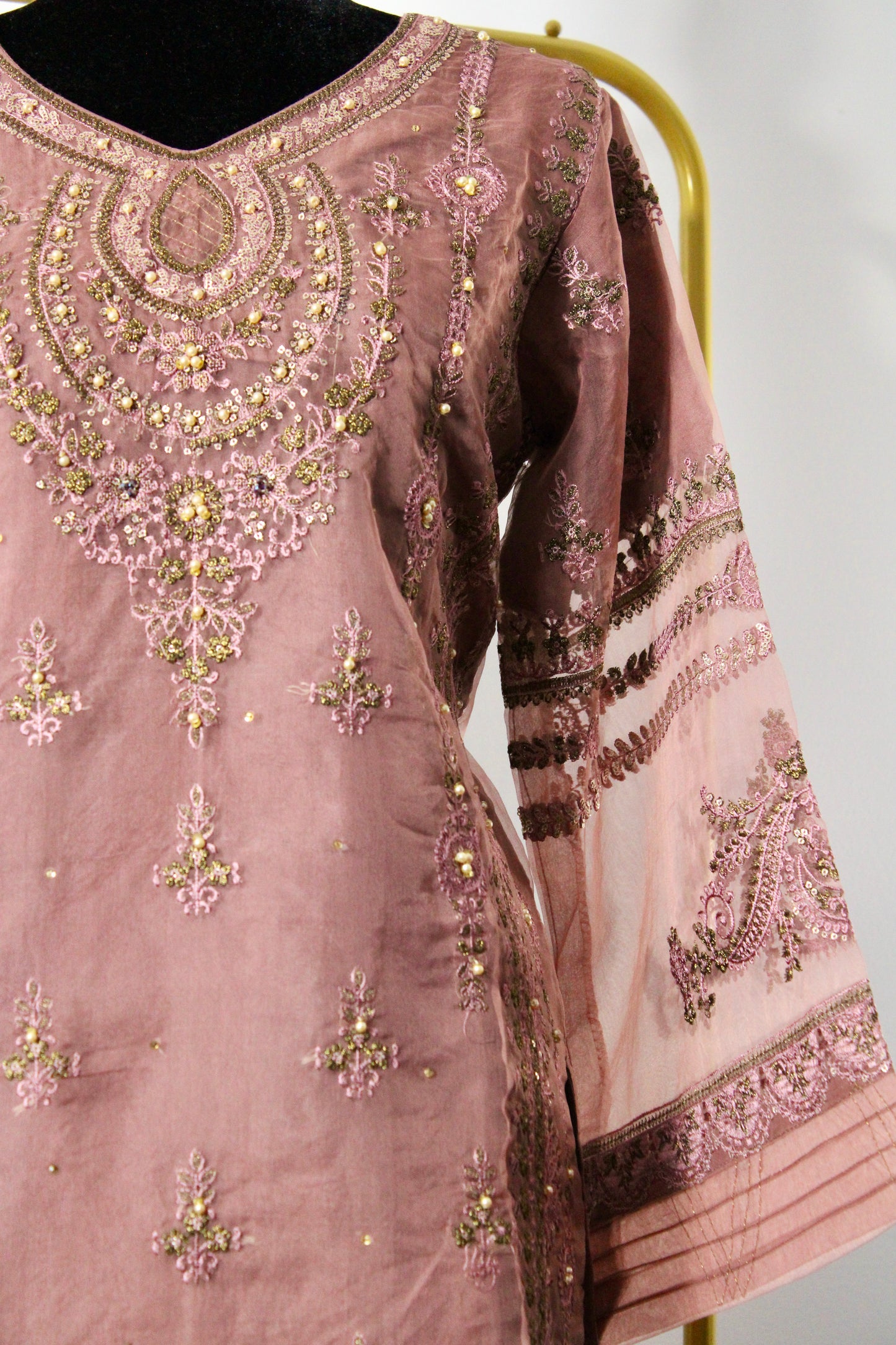 Ruhina - E2001
