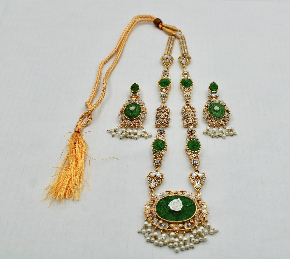 Fusion Crushed Stone and Kundan Maala Set - E1108