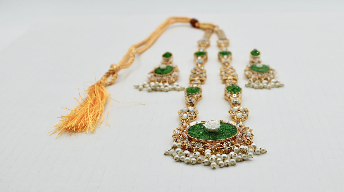 Fusion Crushed Stone and Kundan Maala Set - E1108