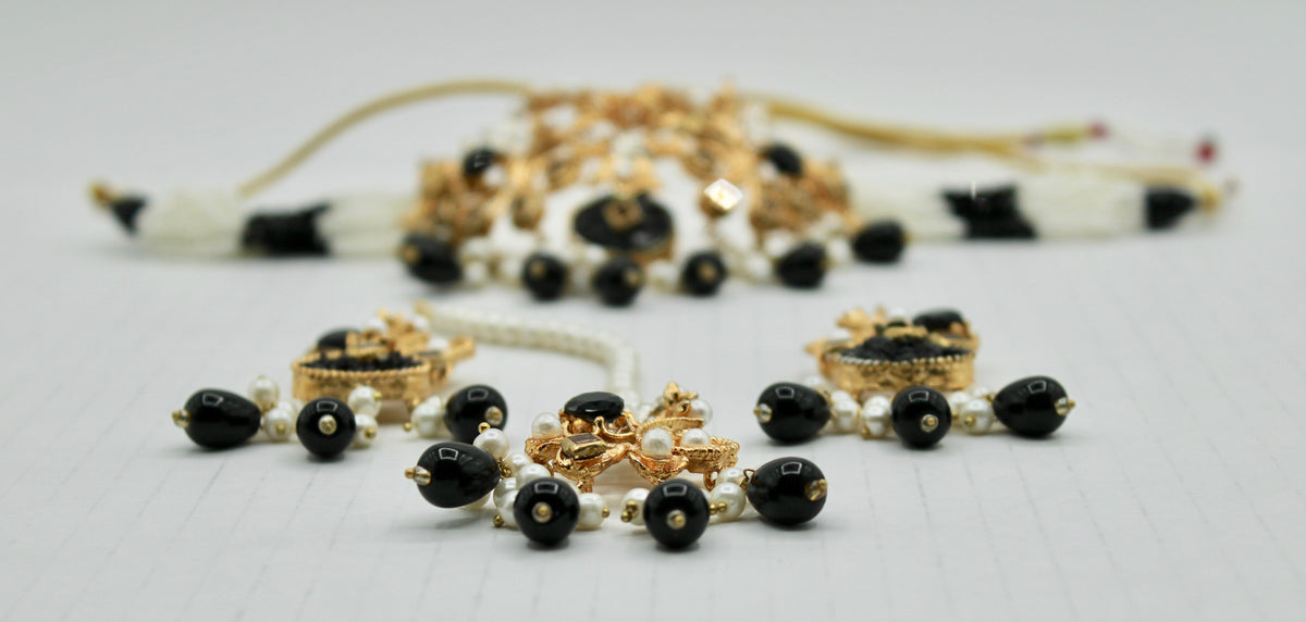 Fusion Crushed Stone and Kundan Choker Set - E1104