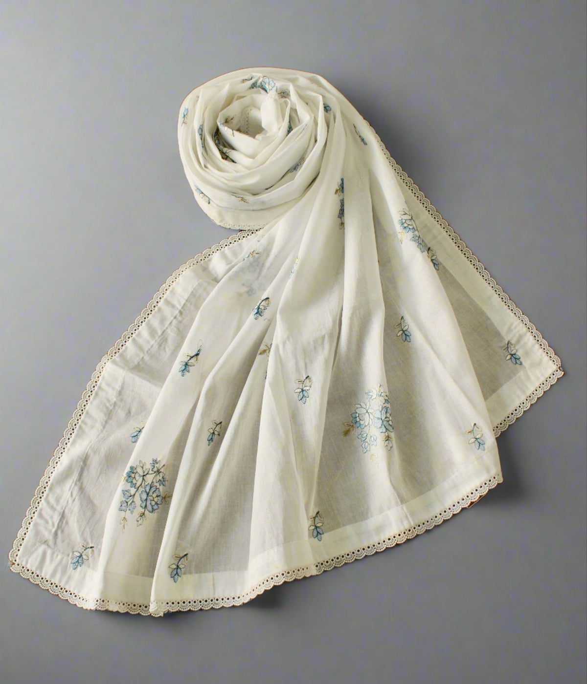 Embroidered Swiss Lawn Shawl With Lace - E1398