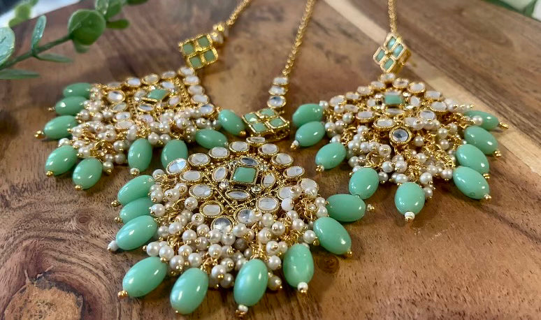 Faux Kundan and Bead Teeka Set - E1326